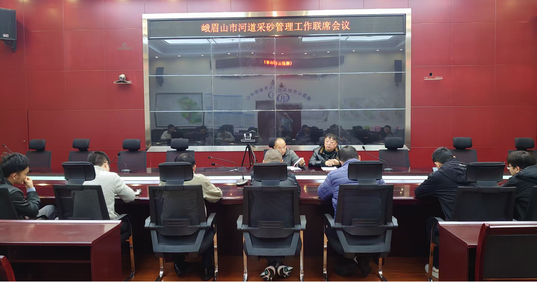 4dde78e6a53f4b22b4523414127f159d