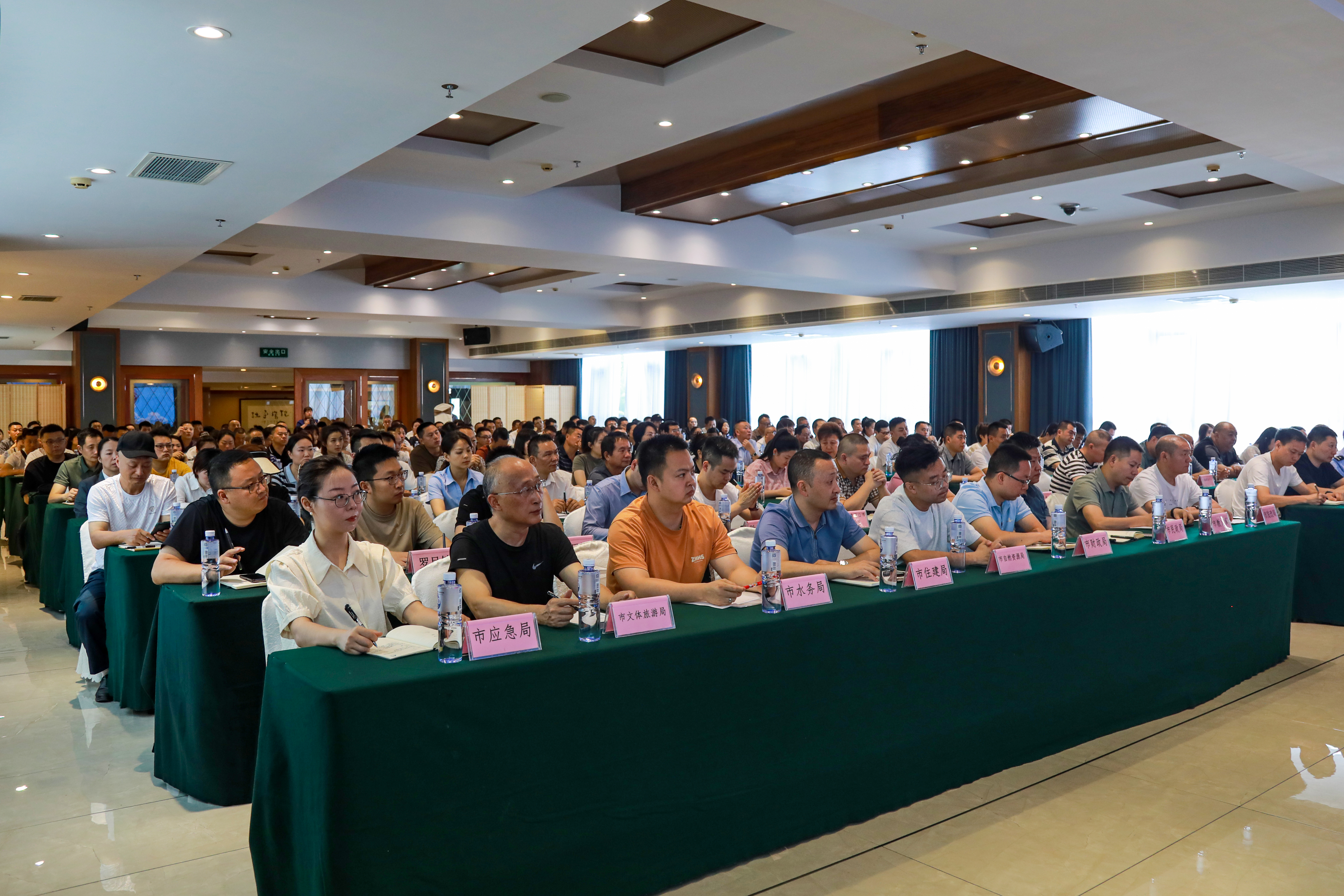 f04a6777e2684b05a738675fd19784d102