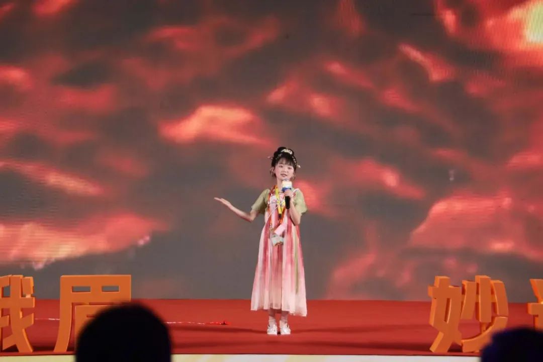 2cdafbadab914ccdaf97dff29de1fcc704