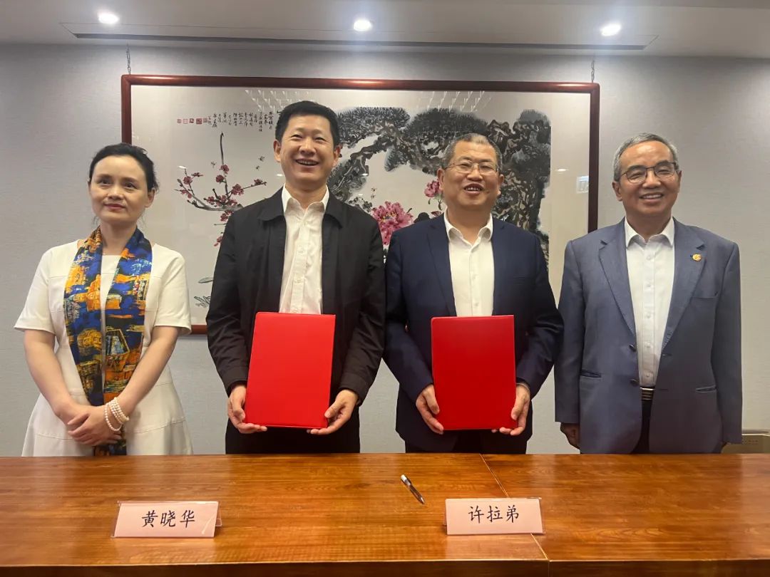 5330c7841dc0448eb2d817f3b939feba03