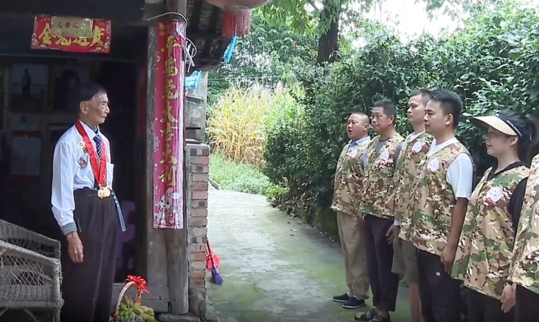 f752acc5d25e472a8b3a506163d11dd04