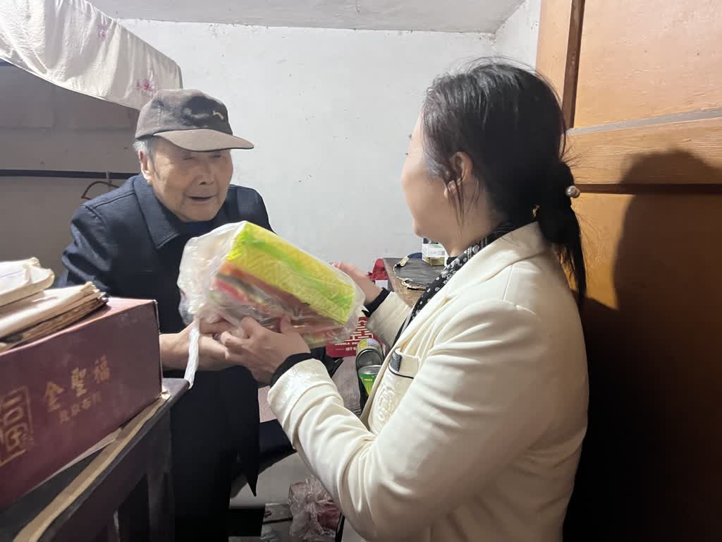 08911ecc10144680881ff1ba7b23111e_b