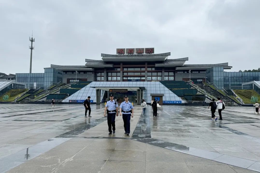 5631757a7ebf4173ba359190f211765d2