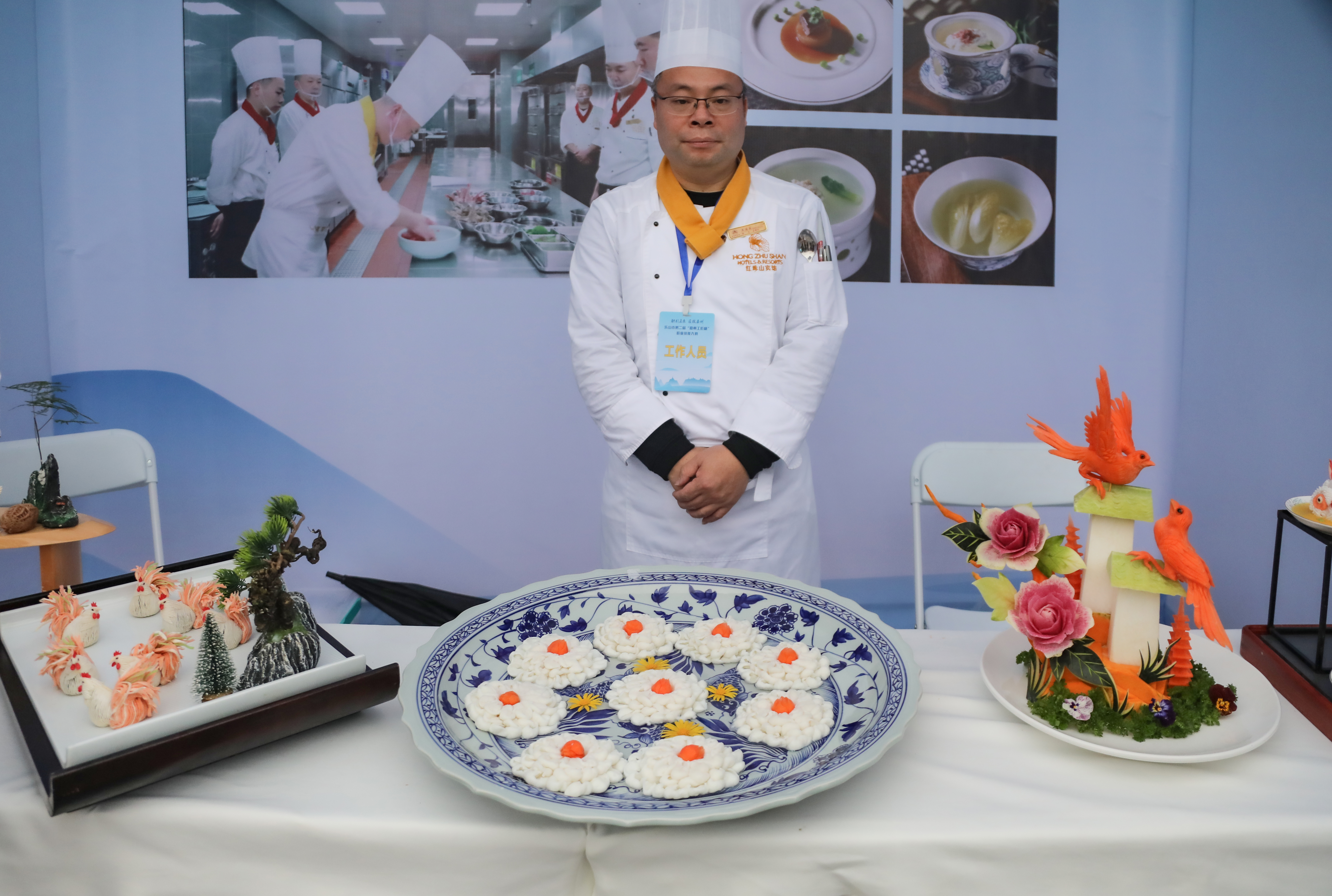 06c717a80e5f46f8a1be3132d101e15d04