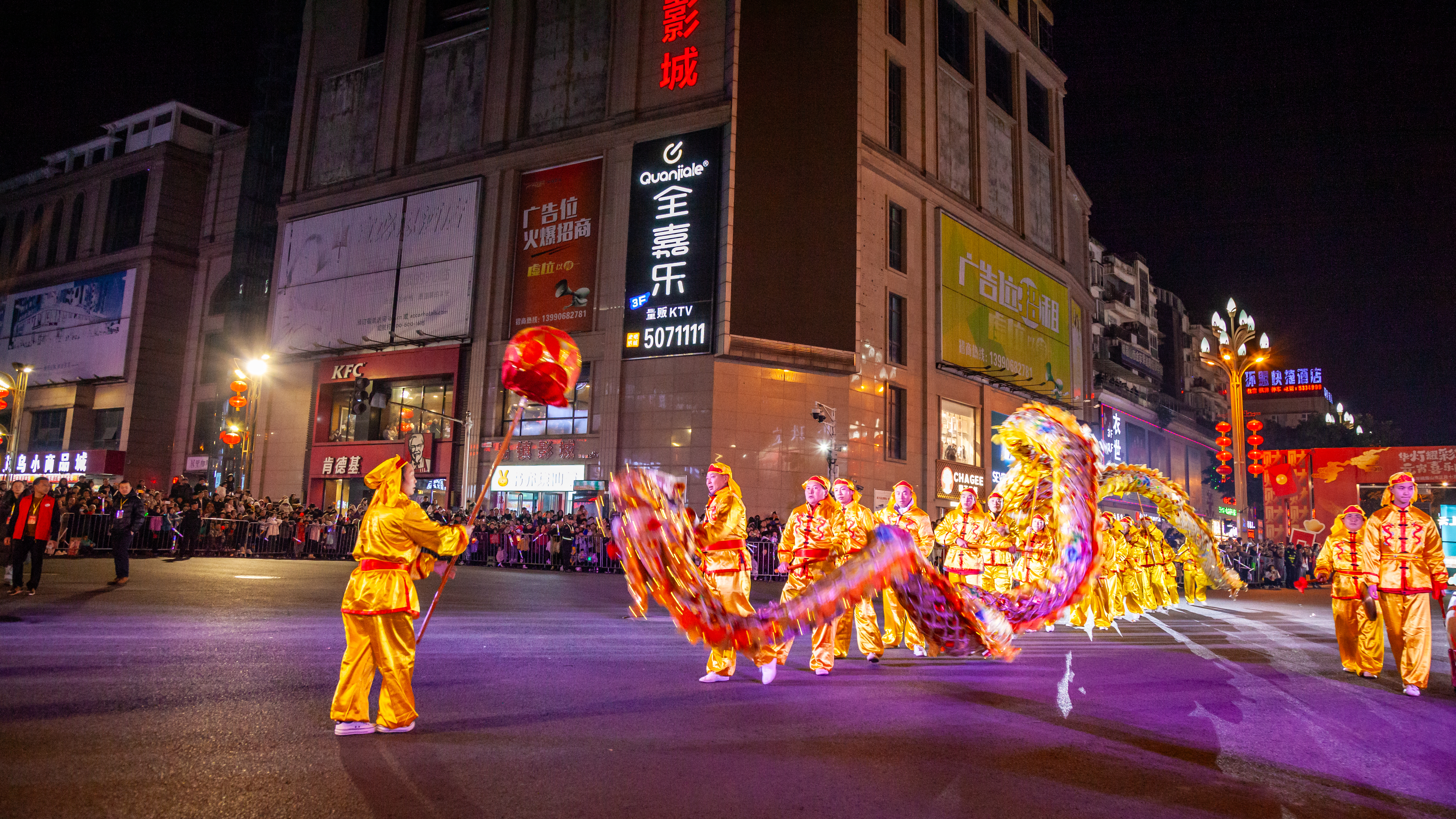 735e2df8eb1e40b298a520136a23f4a606