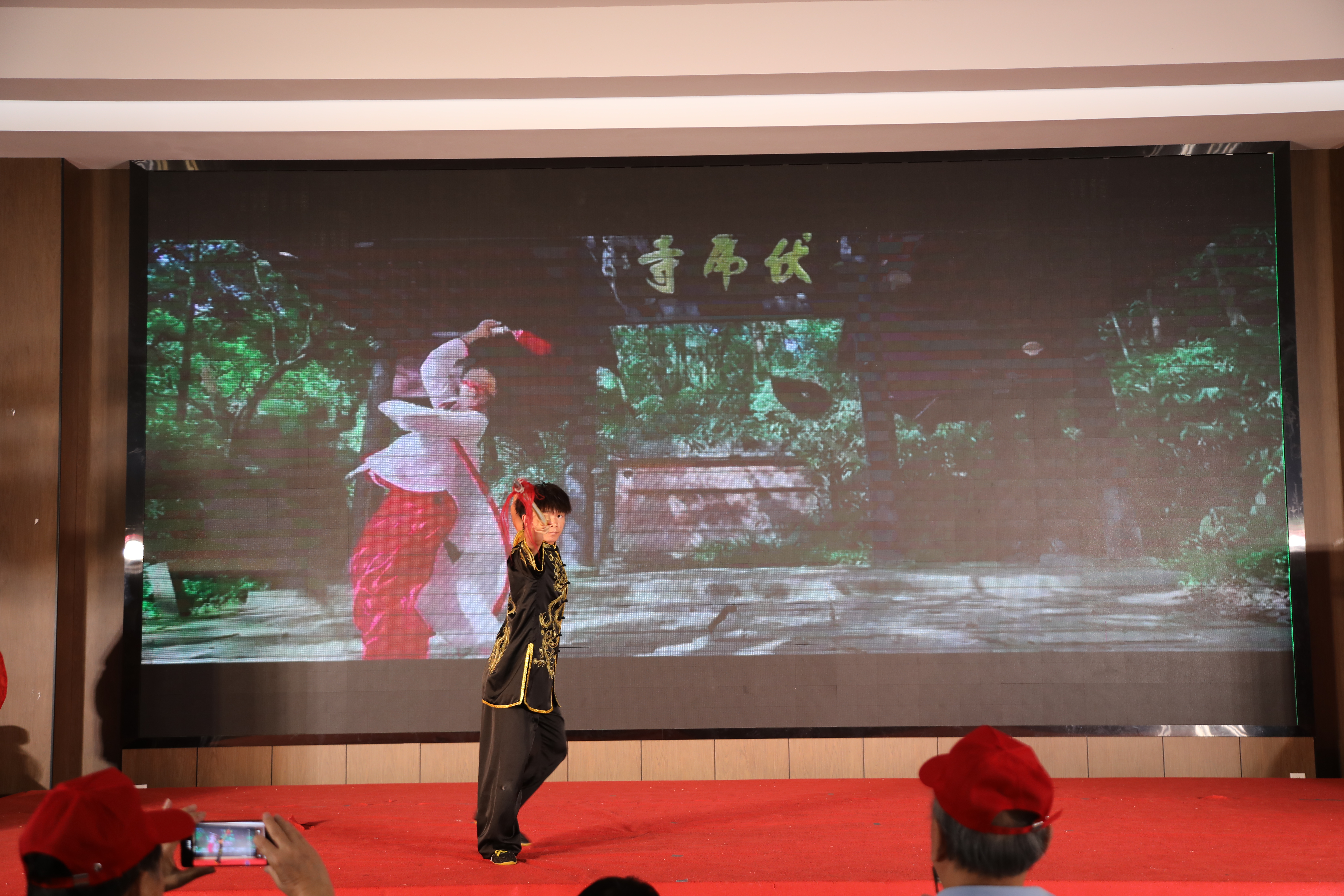 7fc5a9f31f604463b405d2858e117c0a03